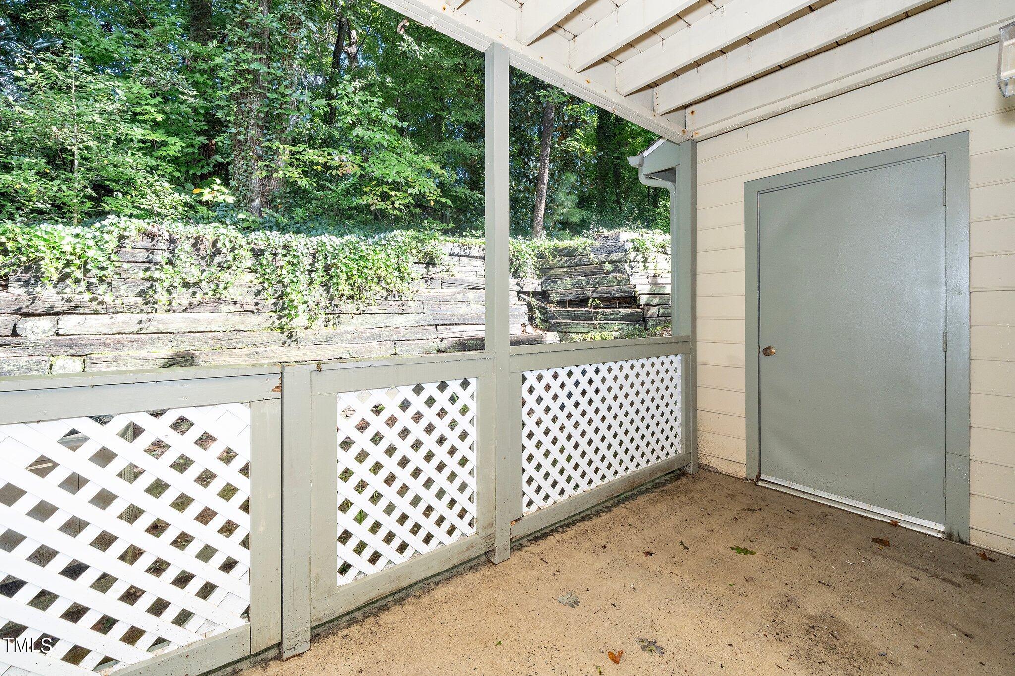604 Broad Leaf Circle Raleigh, NC 27613 - Photo 14 of 23
