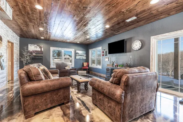 $590,000 | 12481 Bluebird Lane, Darlington, WI 53530