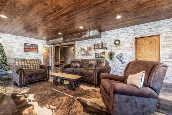 $590,000 | 12481 Bluebird Lane, Darlington, WI 53530