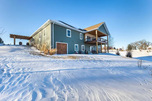 $590,000 | 12481 Bluebird Lane, Darlington, WI 53530