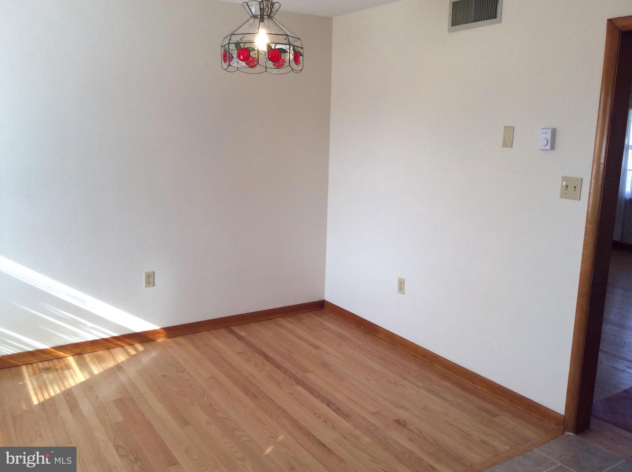 2901 Papermill Road Winchester, VA 22601 - Photo 4 of 14 Dining Room