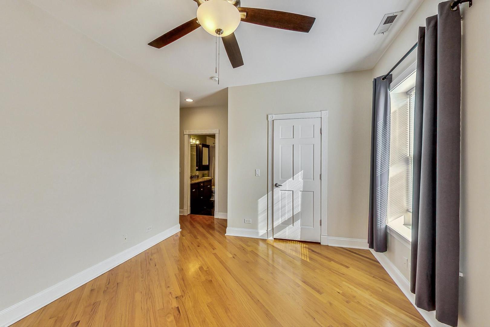 843 Ridge Avenue, Unit 3 Evanston, IL 60202 - Photo 11 of 24 Gallery Image 11