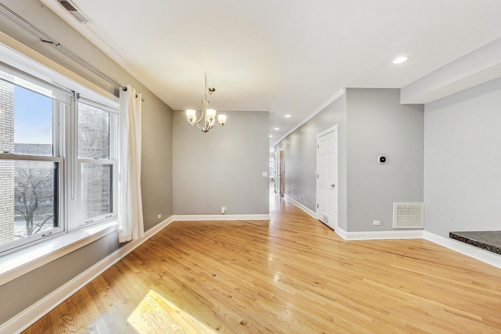 843 Ridge Avenue, Unit 3 Evanston, IL 60202 - Photo 6 of 24 Gallery Image 6