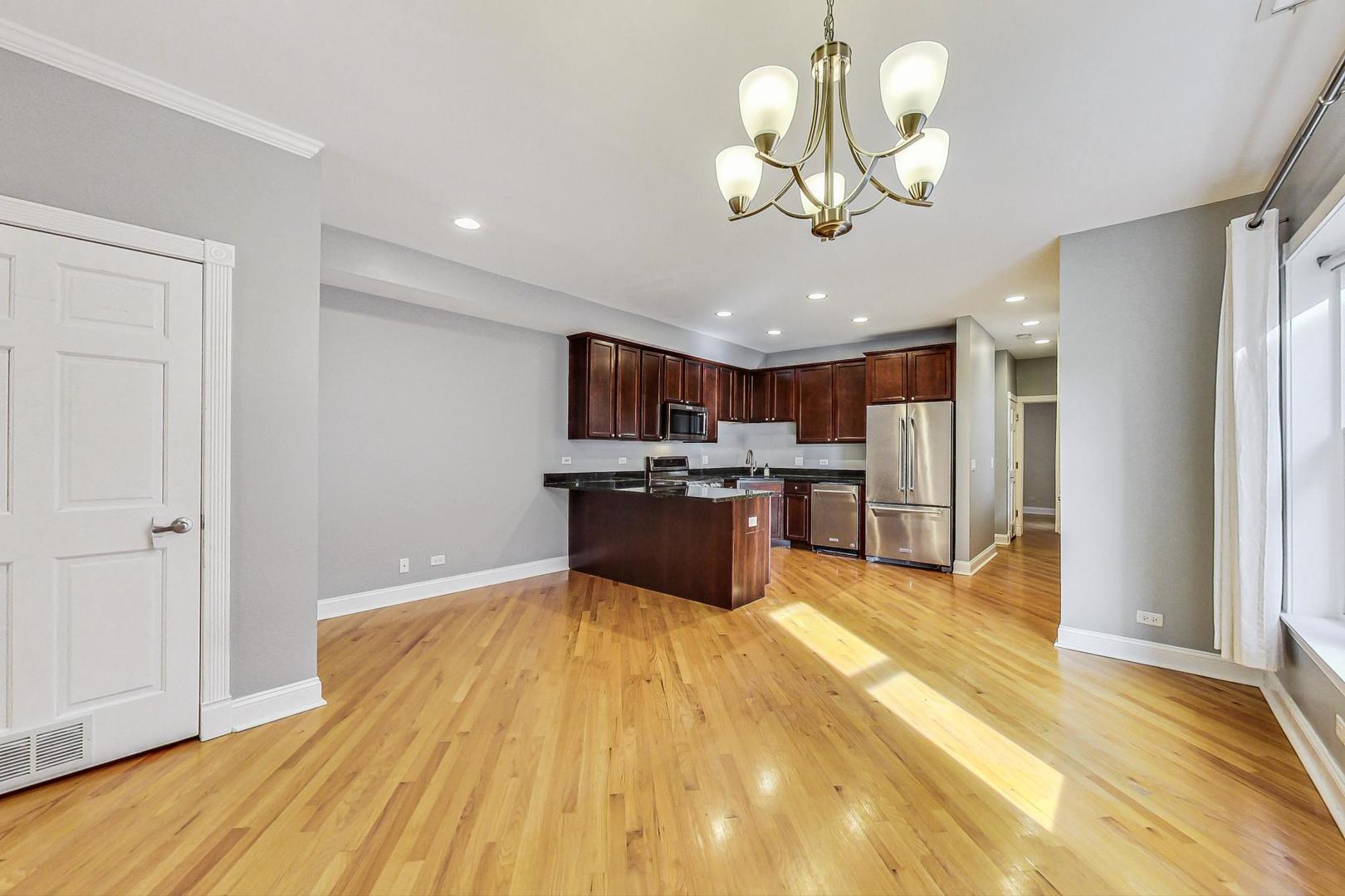 843 Ridge Avenue, Unit 3 Evanston, IL 60202 - Photo 7 of 24 Gallery Image 7