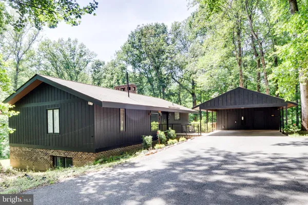 $1,395,000 | 10236 Lawyers Road, Vienna, VA 22181