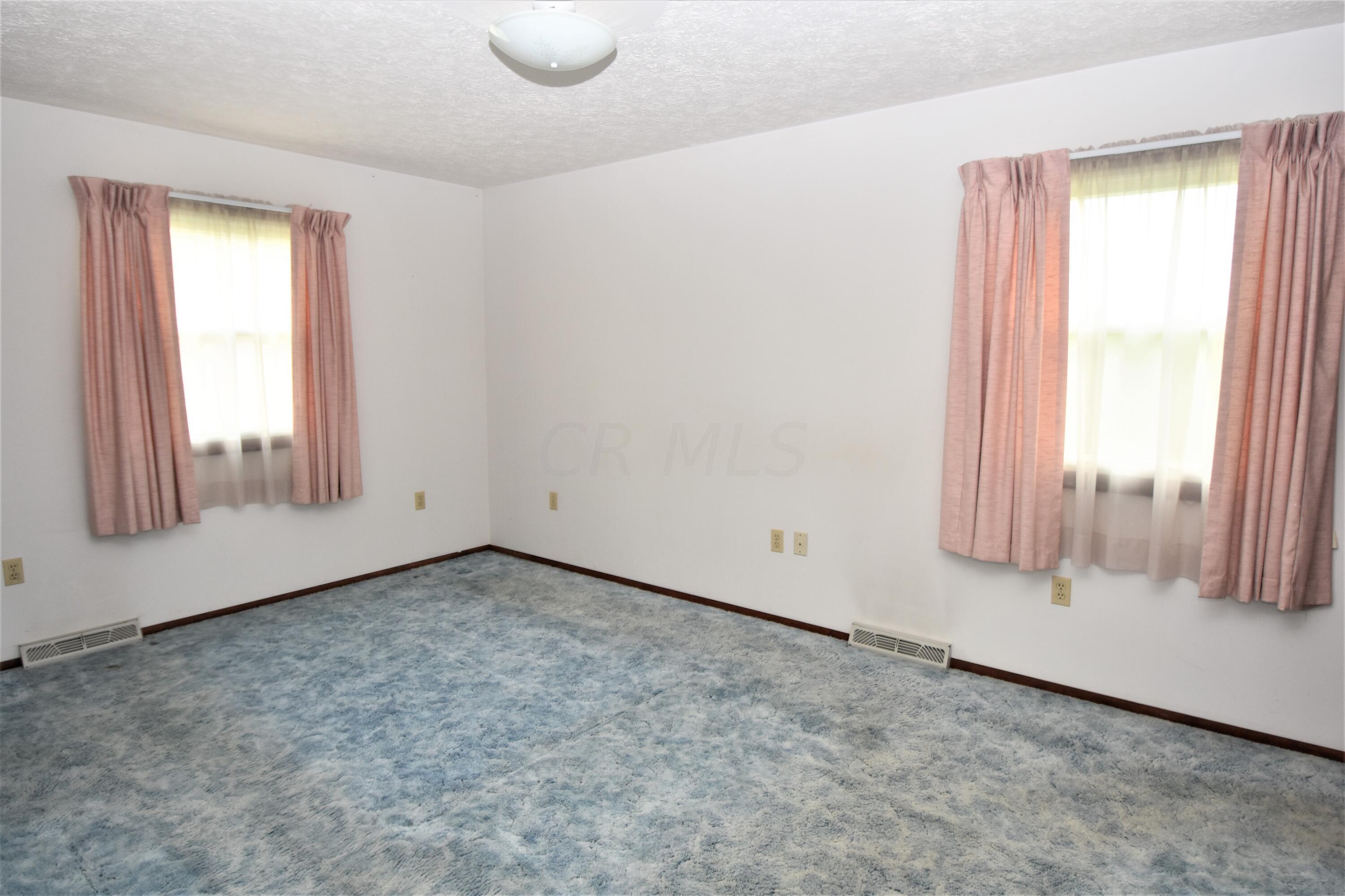 808 Cheshire Road Sunbury, OH 43074 - Photo 18 of 29 Owners' Suite