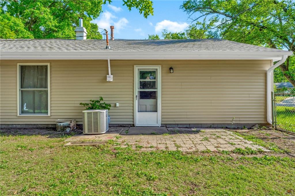 4212 Southwest 28th Terrace Topeka, KS 66614 - Photo 37 of 37
