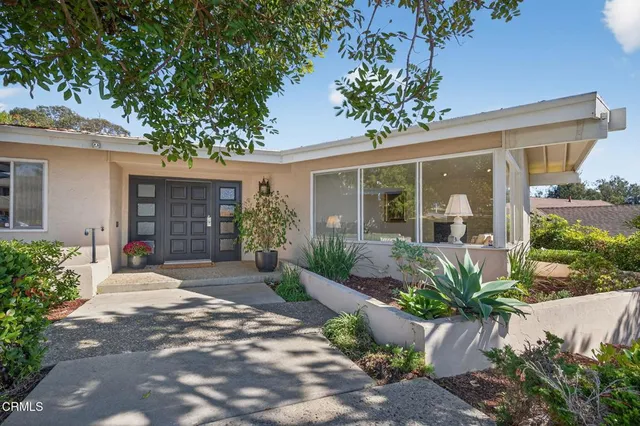 $1,695,000 | 262 Crestwood Avenue, Ventura, CA 93003