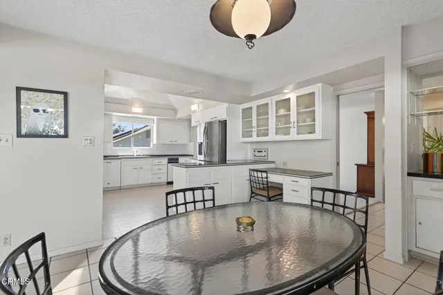 $1,695,000 | 262 Crestwood Avenue, Ventura, CA 93003