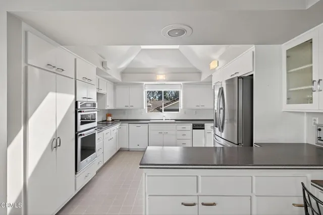 $1,695,000 | 262 Crestwood Avenue, Ventura, CA 93003