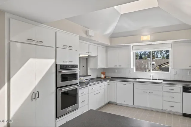 $1,695,000 | 262 Crestwood Avenue, Ventura, CA 93003