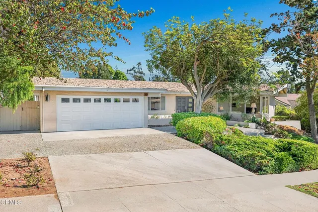 $1,695,000 | 262 Crestwood Avenue, Ventura, CA 93003