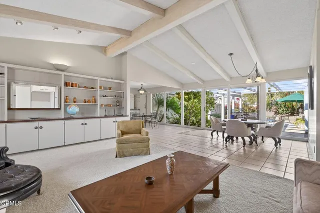 $1,695,000 | 262 Crestwood Avenue, Ventura, CA 93003