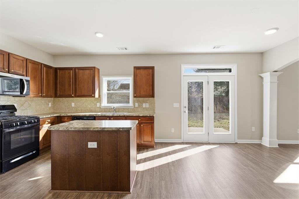 7366 Poppy Way Union City, GA 30291 - Photo 15 of 46