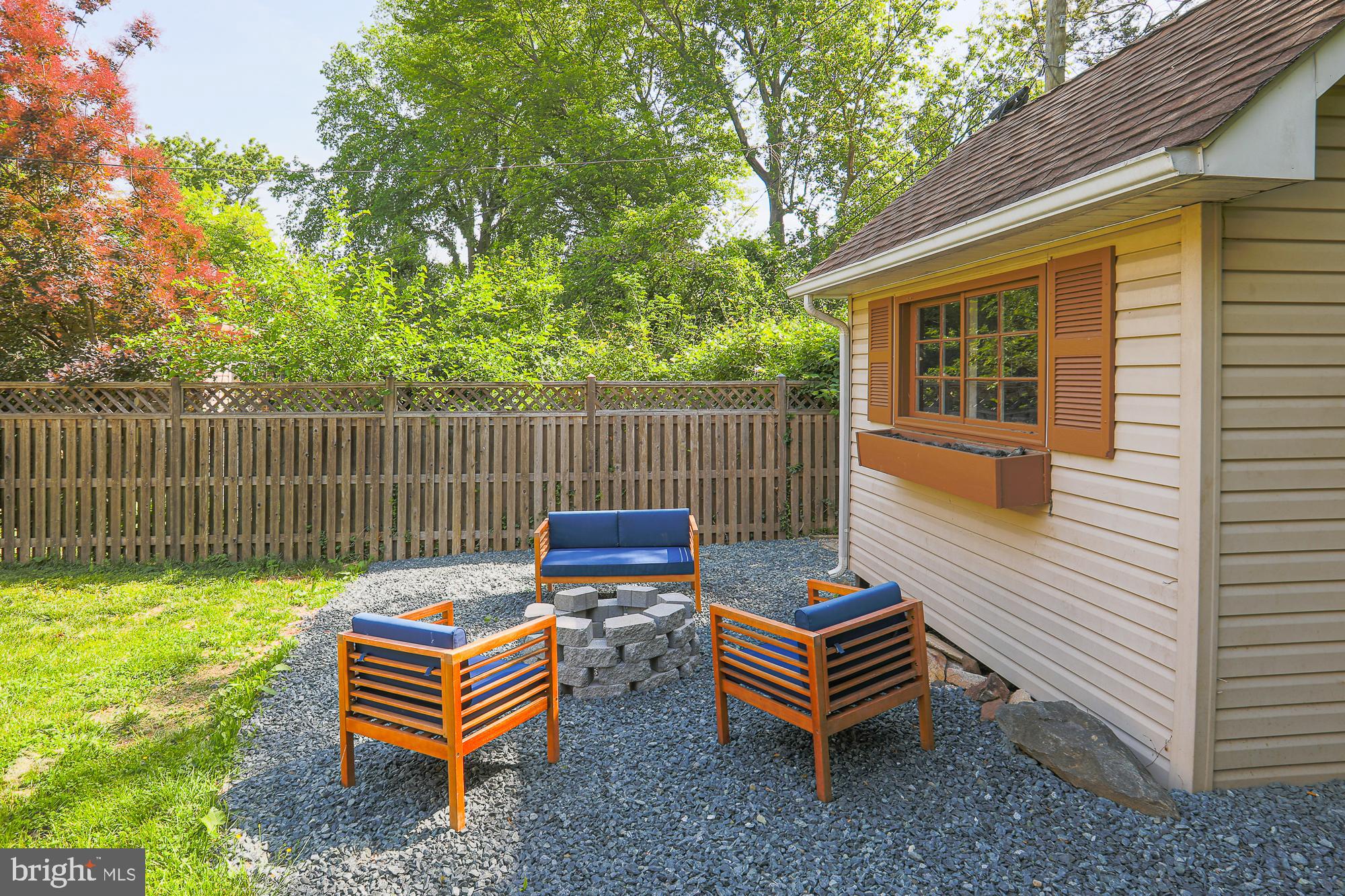 2509 Pinebrush Road Baltimore, MD 21209 - Photo 20 of 20 a view of a bench in back yard