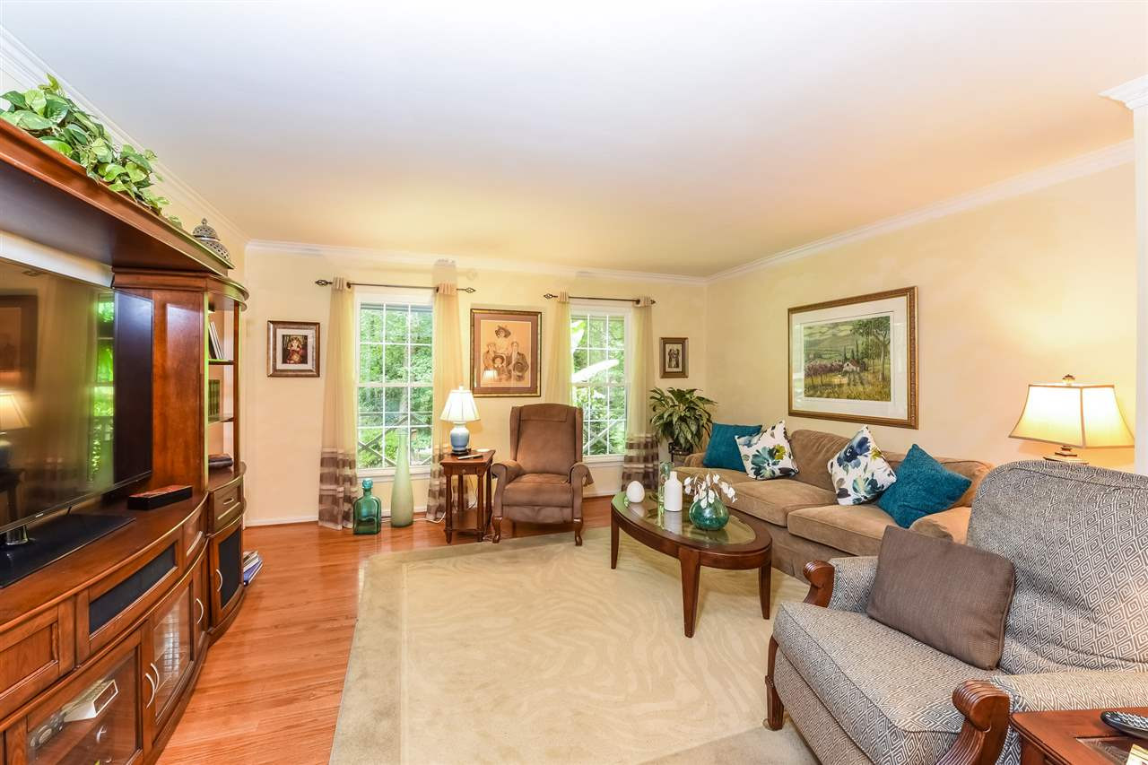 9716 Rock Creek Road Raleigh, NC 27613 - Photo 7 of 25 Living Room