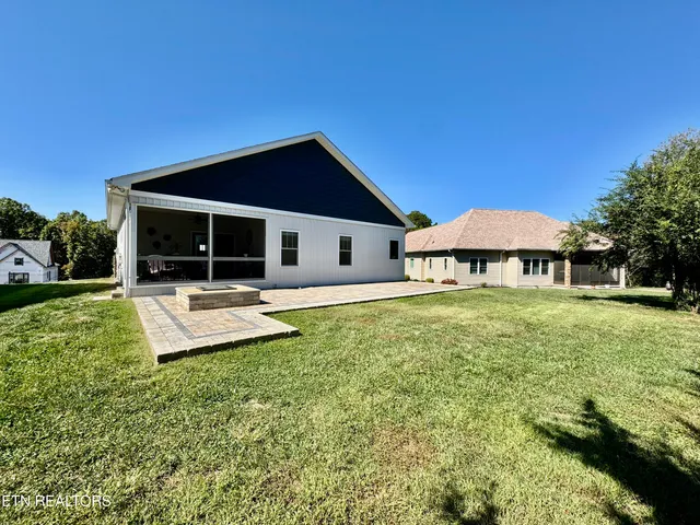 $499,000 | 170 Elokwa Way, Loudon, TN 37774