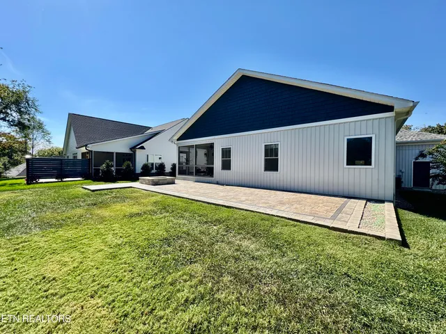 $499,000 | 170 Elokwa Way, Loudon, TN 37774