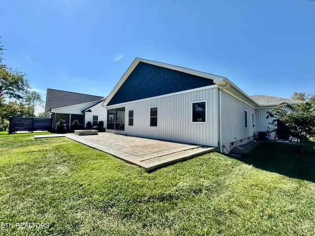 $499,000 | 170 Elokwa Way, Loudon, TN 37774