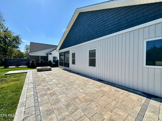 $499,000 | 170 Elokwa Way, Loudon, TN 37774