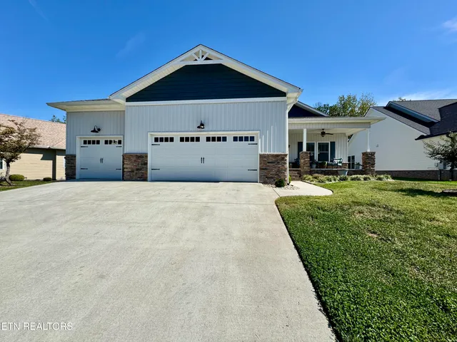 $499,000 | 170 Elokwa Way, Loudon, TN 37774