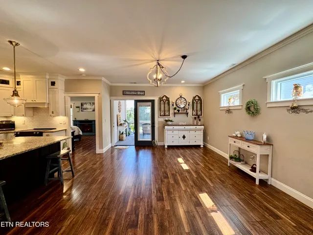 $499,000 | 170 Elokwa Way, Loudon, TN 37774