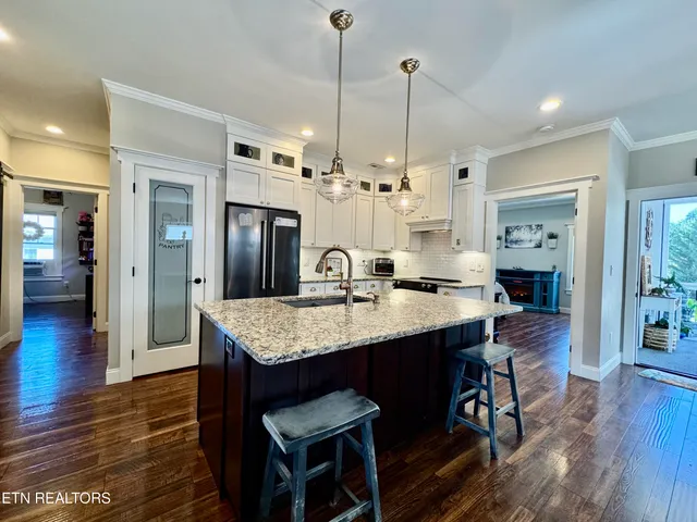 $499,000 | 170 Elokwa Way, Loudon, TN 37774