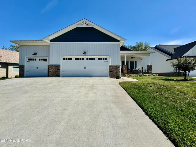 $499,000 | 170 Elokwa Way, Loudon, TN 37774