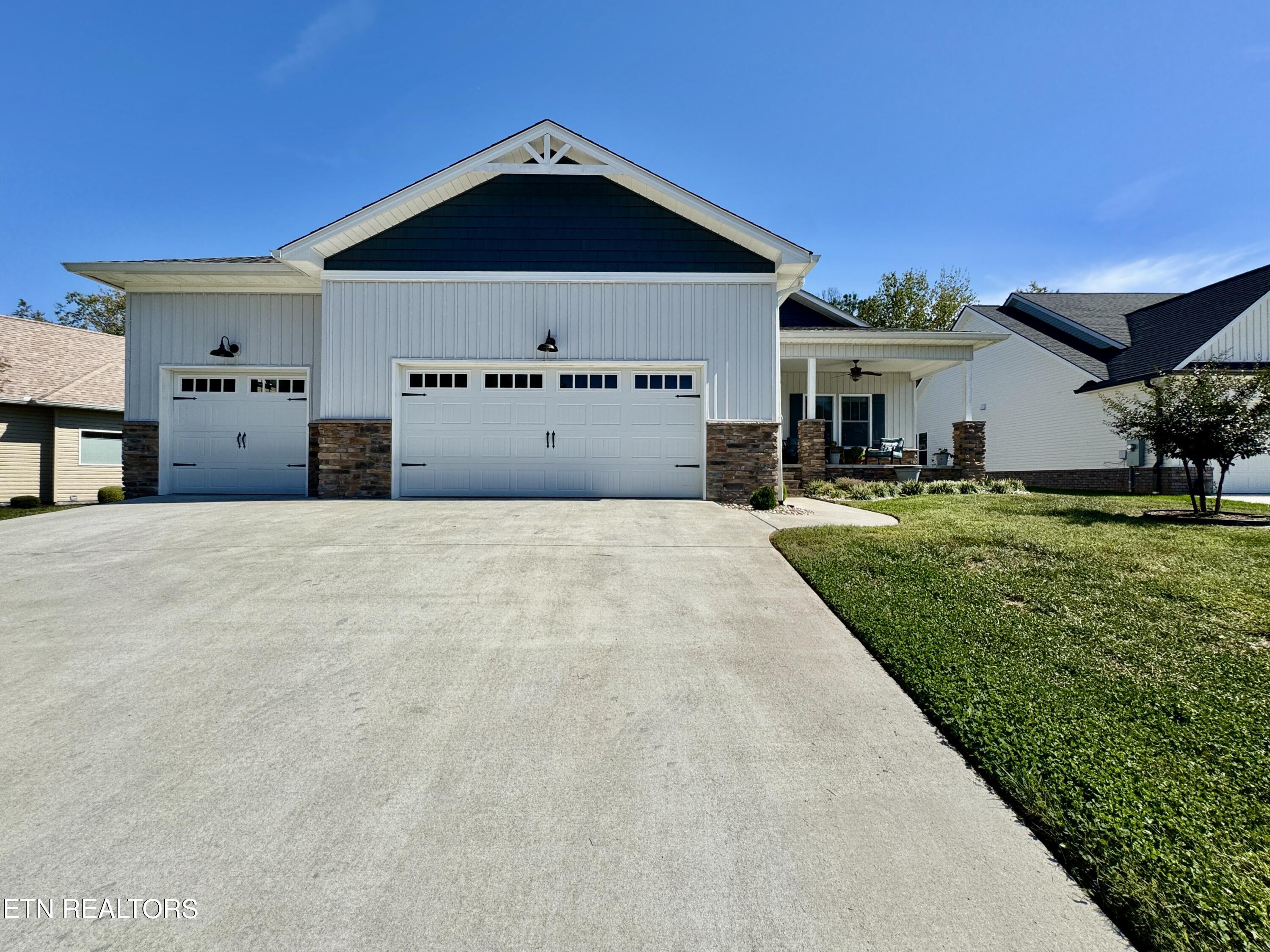 170 Elokwa Way Loudon, TN 37774 - Photo 4 of 52 4