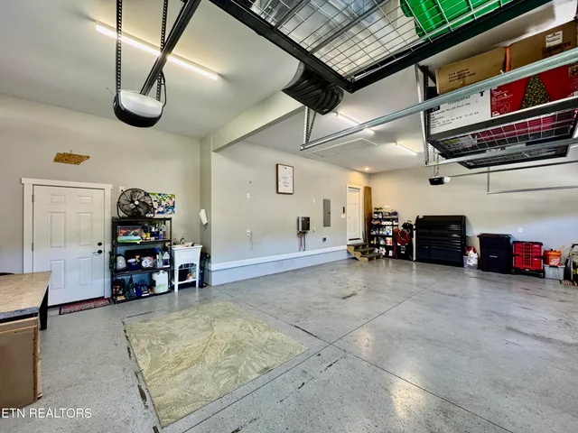 $499,000 | 170 Elokwa Way, Loudon, TN 37774