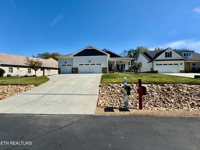 $499,000 | 170 Elokwa Way, Loudon, TN 37774