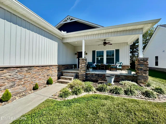 $499,000 | 170 Elokwa Way, Loudon, TN 37774