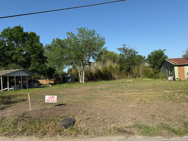 $39,900 | 1316 North San Marcos Street, Seguin, TX 78155