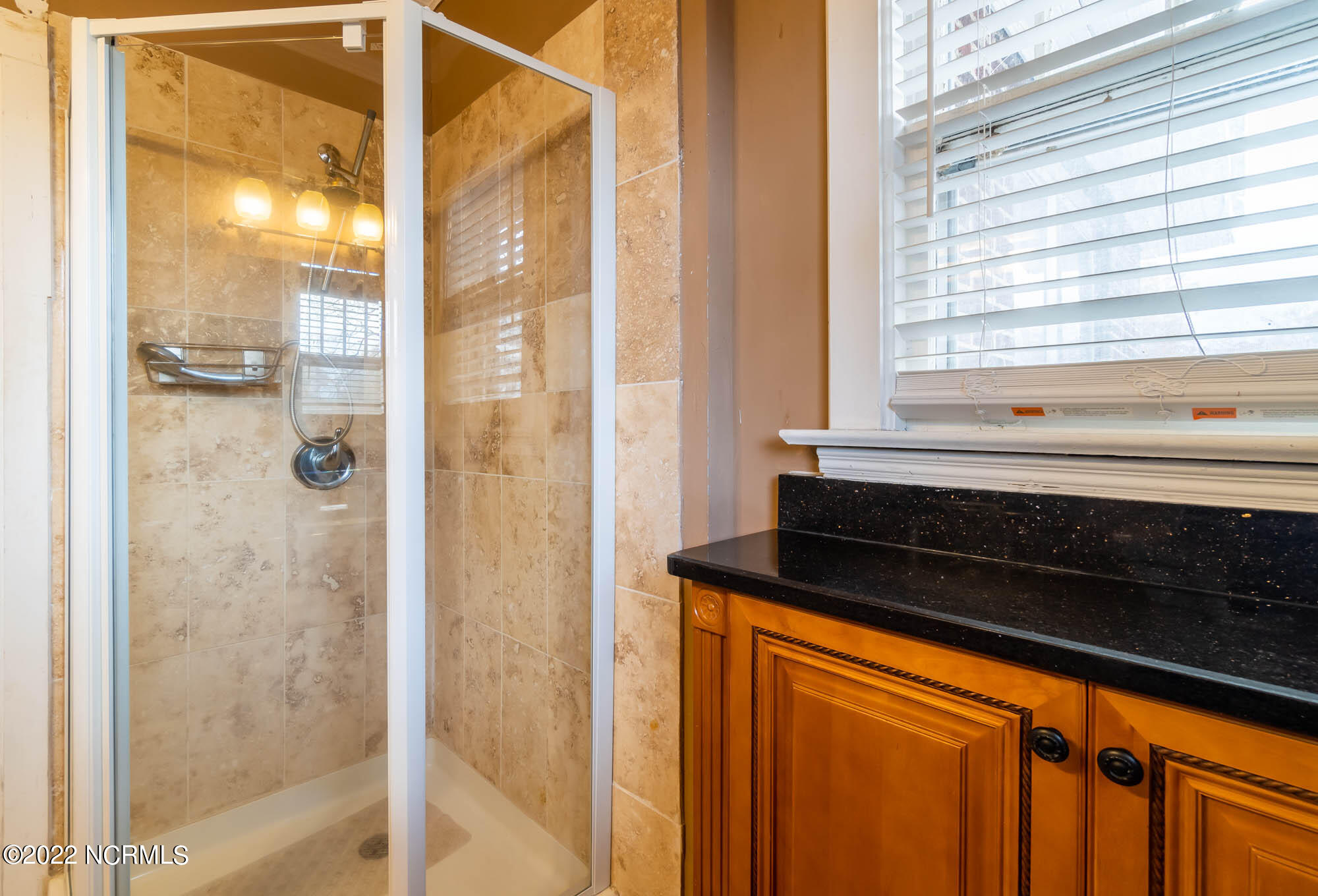606 Hill Street Rocky Mount, NC 27801 - Photo 10 of 20 Shower dsc04997-hdr