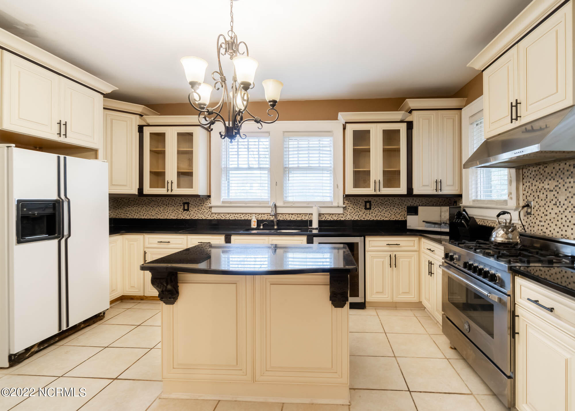 606 Hill Street Rocky Mount, NC 27801 - Photo 16 of 20 KItchen 2 dsc04910-hdr