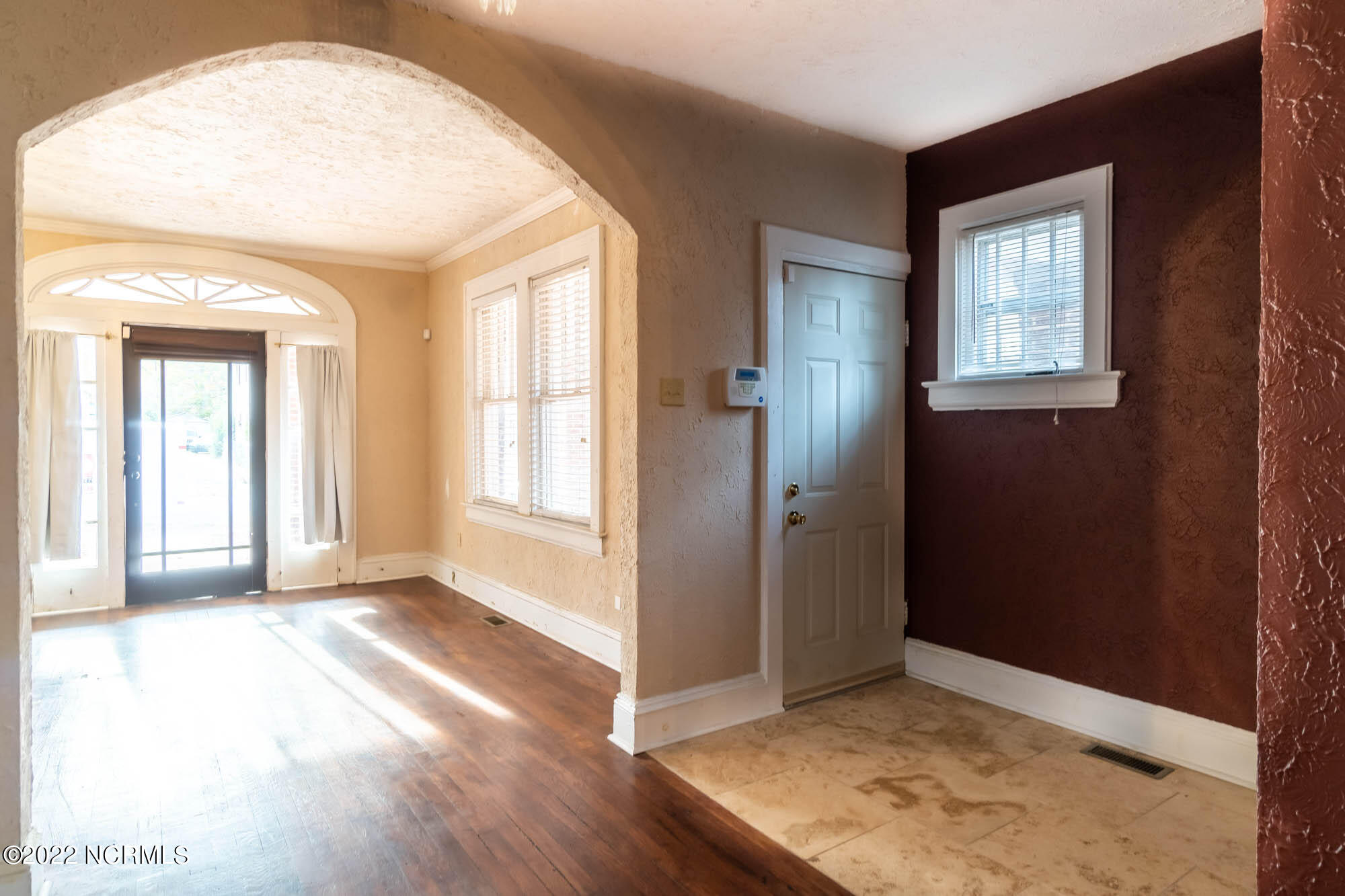 606 Hill Street Rocky Mount, NC 27801 - Photo 2 of 20 Dining Room Archway dsc05039-hdr