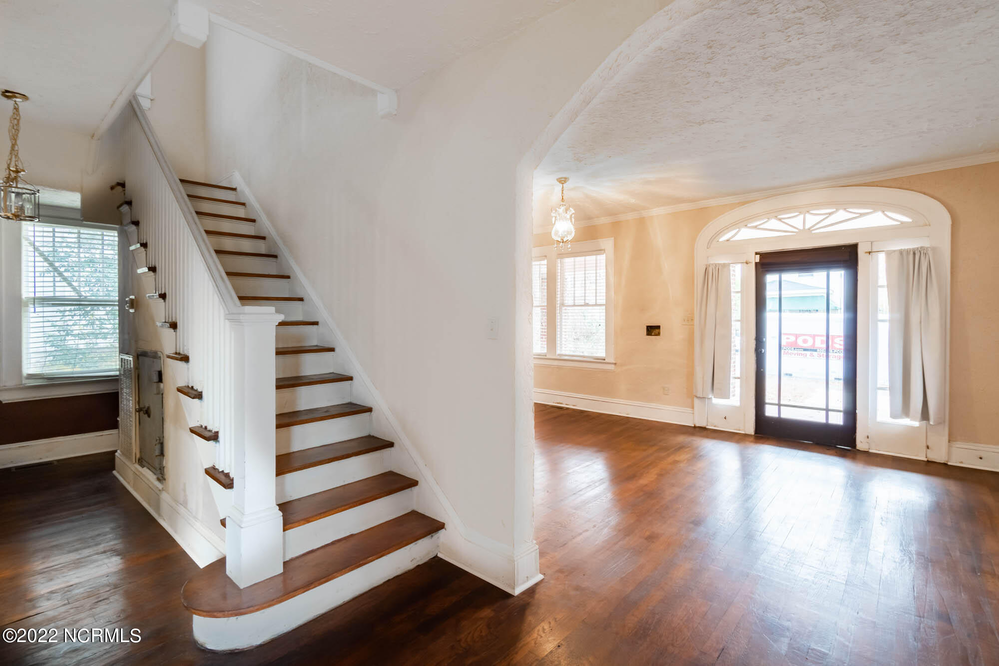 606 Hill Street Rocky Mount, NC 27801 - Photo 4 of 20 Front Door Interior dsc04871-hdr