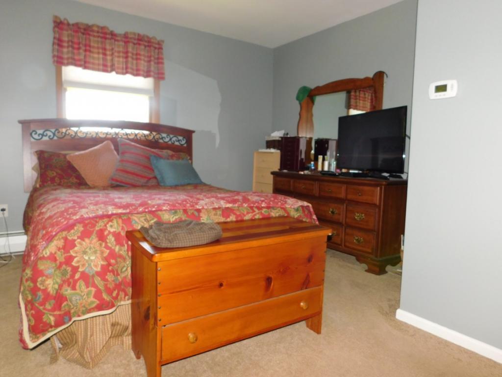 238 Ridgefield Road Endicott, NY 13760 - Photo 15 of 30 Gallery Image 15