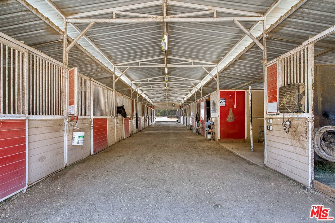 5565 Balcom Canyon Road Somis, CA 93066 - Photo 38 of 72 a view of a garage