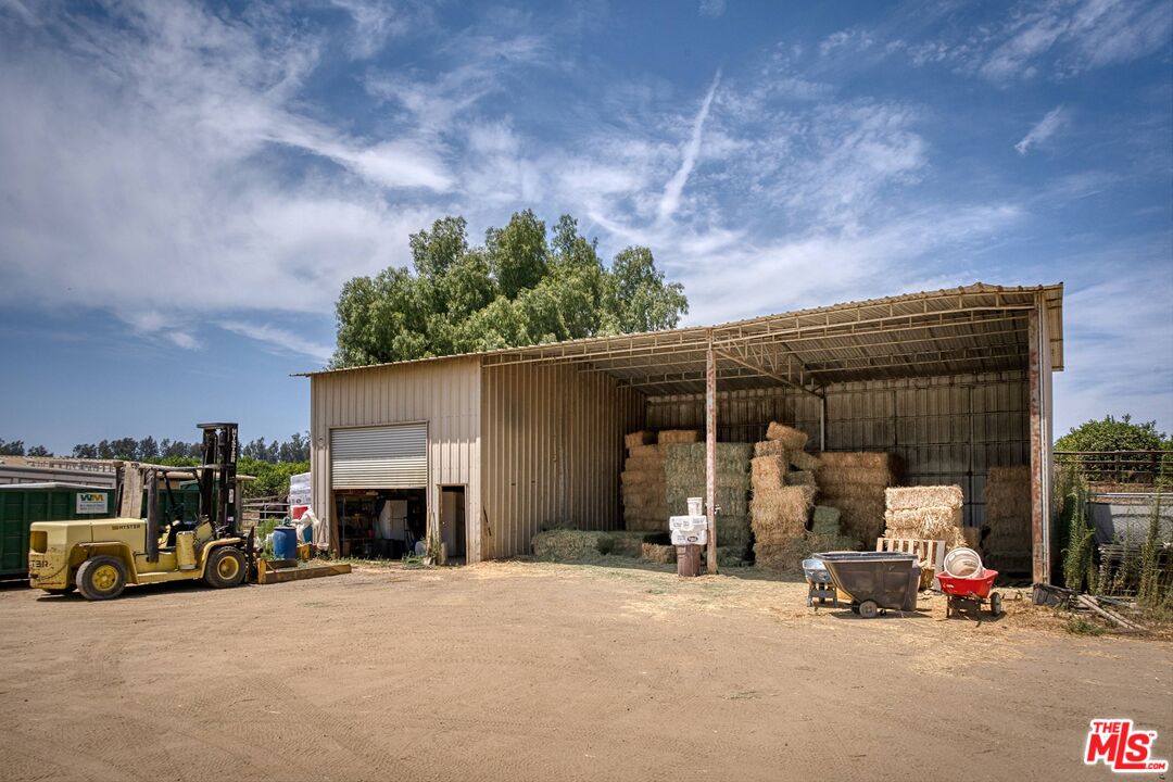 5565 Balcom Canyon Road Somis, CA 93066 - Photo 59 of 72 a view of a car garage
