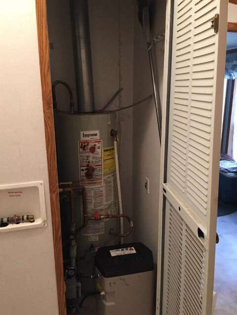 5427 East Howell Road Webberville, MI 48892 - Photo 12 of 22 20427921-11.JPG