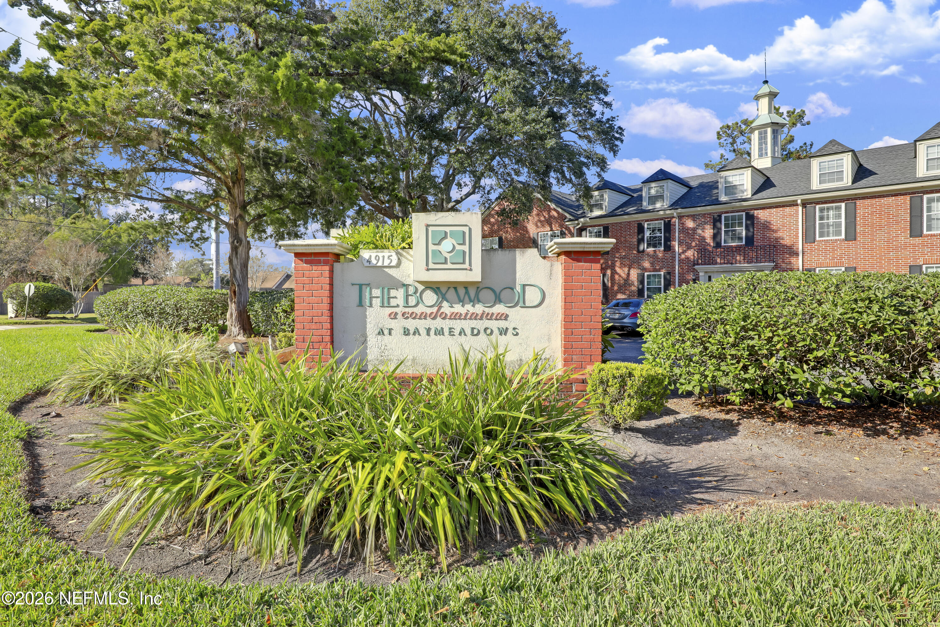 4915 Baymeadows Road, Unit 8H Jacksonville, FL 32217 - Photo 36 of 40 35 Community Entrance
