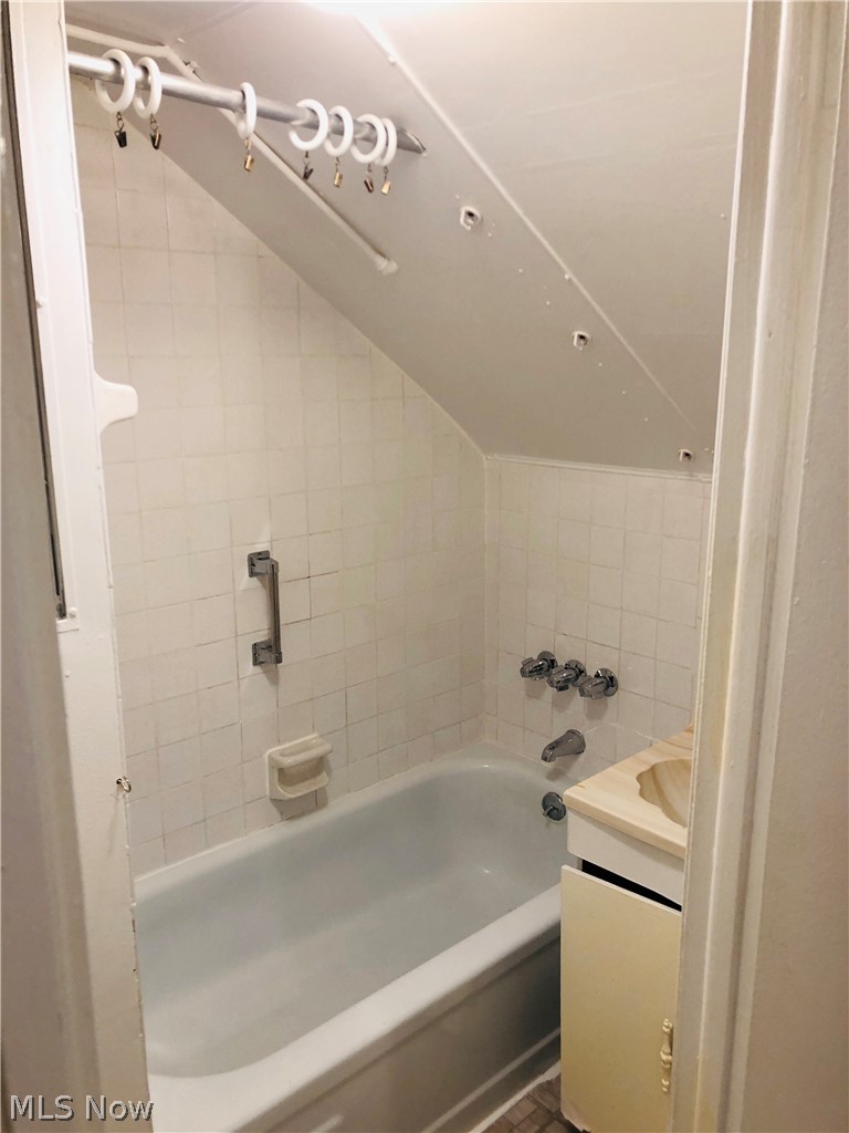 4430 Ardmore Road, Unit 34 South Euclid, OH 44121 - Photo 14 of 20