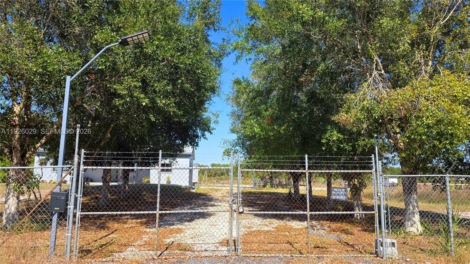 527 Perimeter Road Clewiston, FL 33440 - Photo 31 of 40