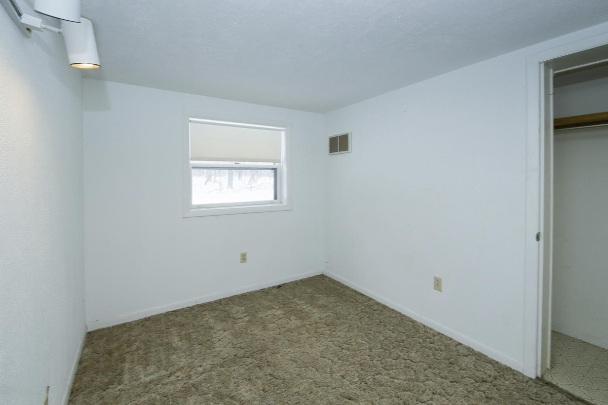 7420 Bendere Road Hickory Corners, MI 49060 - Photo 14 of 23 7420 Bendere Dr-114