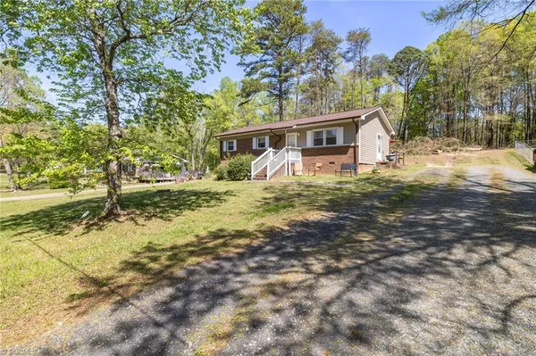 $169,900 | 1014 Pine Lane, Eden, NC 27288