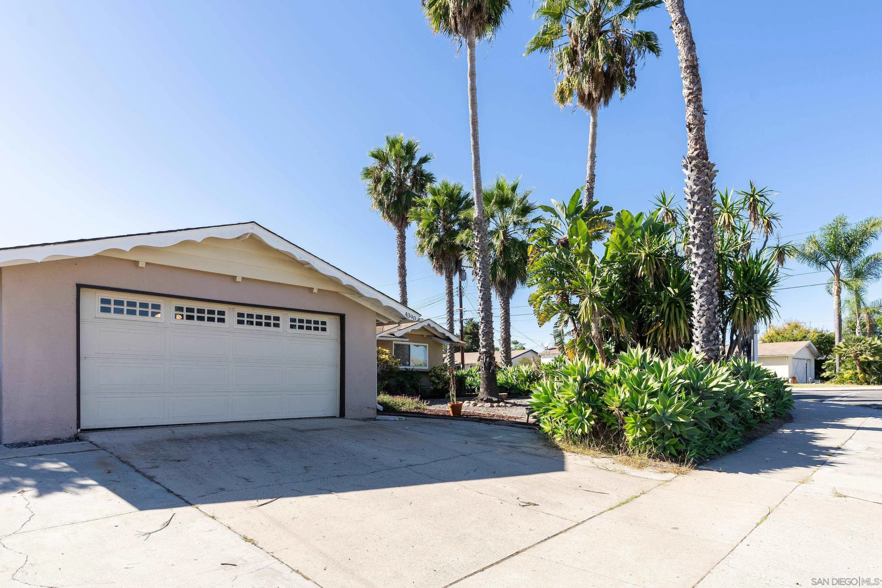 4390 Rolfe Road San Diego, CA 92117 - Photo 23 of 28 a view of a garage