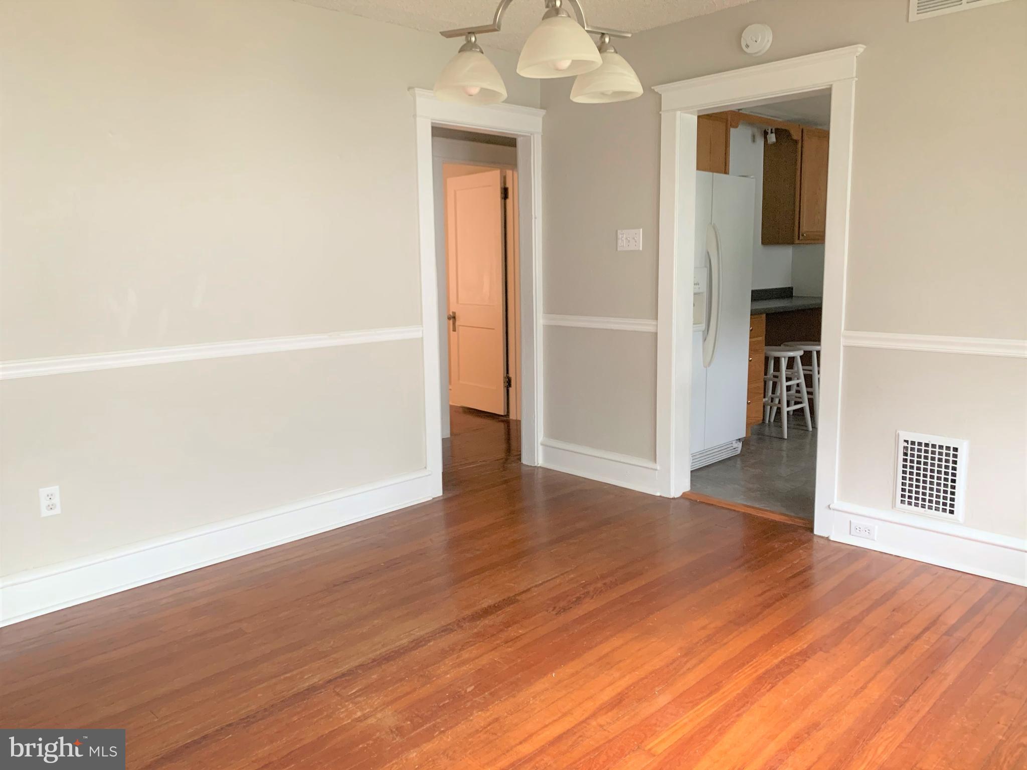 139 Spring Street Woodbury, NJ 08096 - Photo 11 of 36 dining room