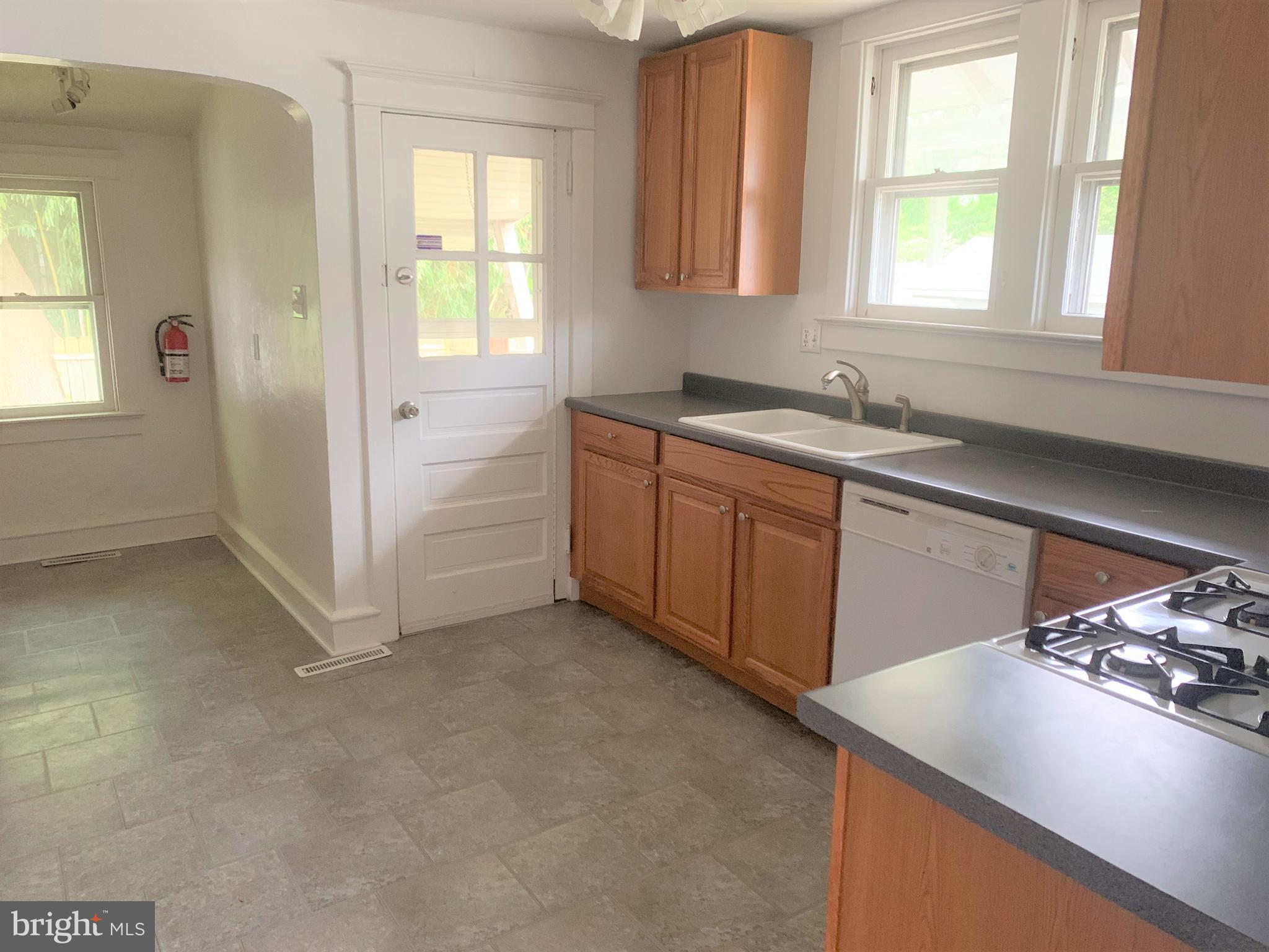 139 Spring Street Woodbury, NJ 08096 - Photo 17 of 36 Gallery Image 17