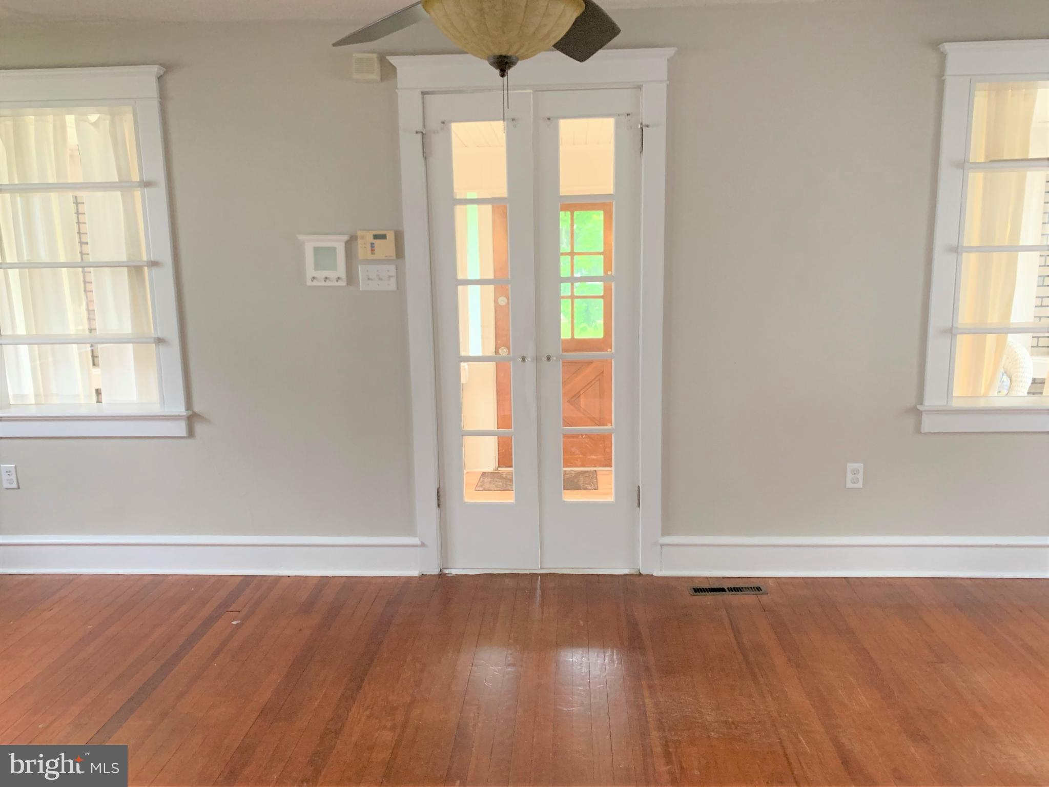 139 Spring Street Woodbury, NJ 08096 - Photo 7 of 36 Gallery Image 7